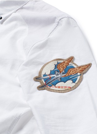 Detail View - Click To Enlarge - DENHAM - x ART COMES FIRST 'Rhys' insignia patch cotton Oxford shirt