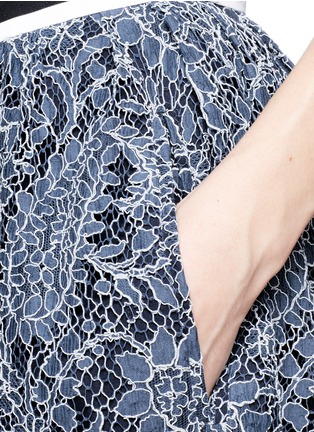 Detail View - Click To Enlarge - PREEN BY THORNTON BREGAZZI - 'Amara' stripe crepe corded lace midi skirt