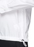 Detail View - Click To Enlarge - SACAI - Bungee drawstring hem poplin shirt