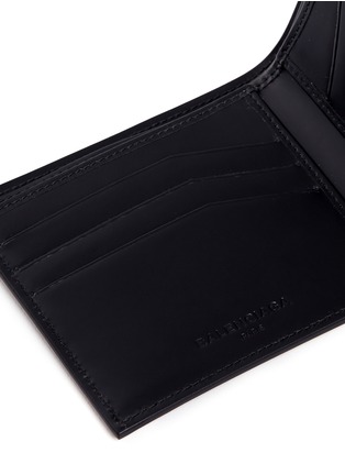 Detail View - Click To Enlarge - BALENCIAGA - Embossed grid leather bifold wallet