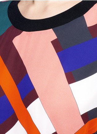 Detail View - Click To Enlarge - EMILIO PUCCI - 'Parioli' geometric print silk blend top