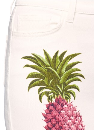 Detail View - Click To Enlarge - GIAMBA - Pineapple print frayed denim mini skirt
