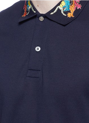 Detail View - Click To Enlarge - GUCCI - Dragon embroidered piqué polo shirt