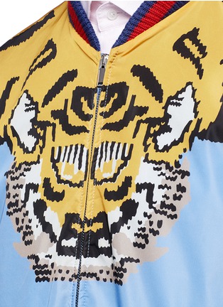 Detail View - Click To Enlarge - GUCCI - Tiger print bomber jacket