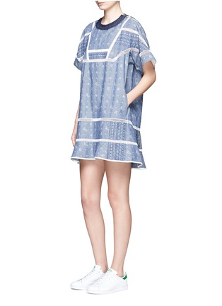 Front View - Click To Enlarge - SACAI - 'Aloha' embroidered lattice trim chambray dress