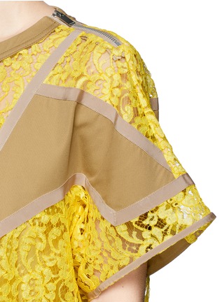 Detail View - Click To Enlarge - SACAI - Twill insert floral guipure lace dress