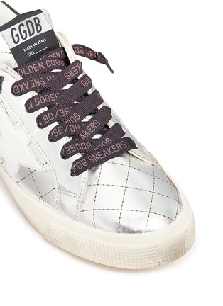 Detail View - Click To Enlarge - GOLDEN GOOSE - 'May' matelassé metallic faux leather sneakers