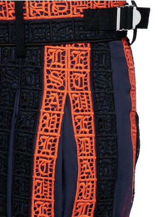 Detail View - Click To Enlarge - SACAI - Embroidered regimental calligraphy stripe pleated pants