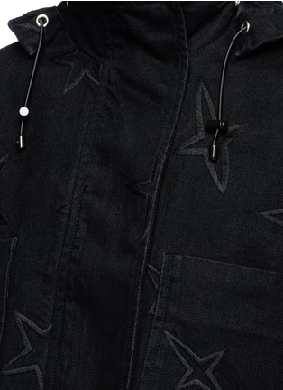 Detail View - Click To Enlarge - ÊTRE CÉCILE - Star embroidered cropped denim parka