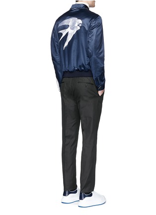 Figure View - Click To Enlarge - ALEXANDER MCQUEEN - Swallow embroidery reversible satin blouson jacket