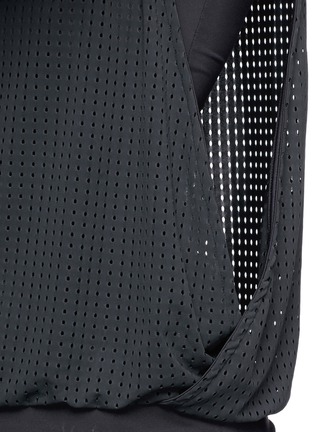 Detail View - Click To Enlarge - CALVIN KLEIN PERFORMANCE - Mesh overlay tank top