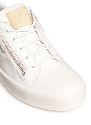 Detail View - Click To Enlarge - 73426 - 'May London' leather low top sneakers