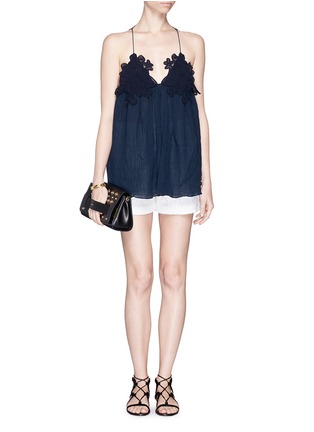 Figure View - Click To Enlarge - CHLOÉ - Patch pocket embroidery guipure lace shorts