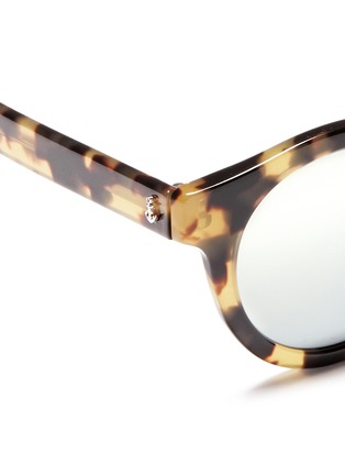 Detail View - Click To Enlarge - SHERIFF & CHERRY - 'Woody' shell effect acetate round sunglasses