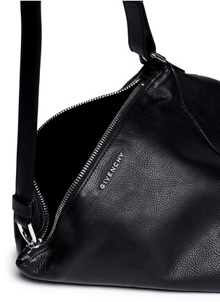 Detail View - Click To Enlarge - GIVENCHY - 'Triangle' large leather bag