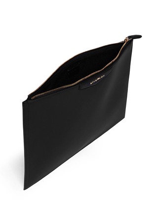 Detail View - Click To Enlarge - GIVENCHY - 'Antigona' large rubberised flat zip pouch