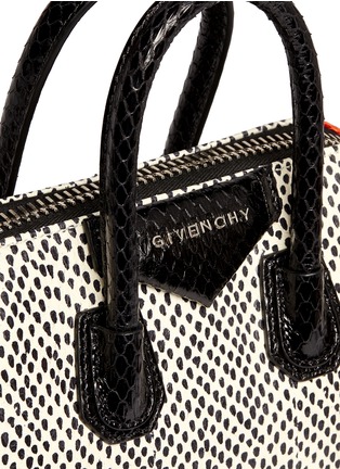 Detail View - Click To Enlarge - GIVENCHY - 'Antigona' mini snakeskin bag
