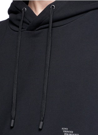 Detail View - Click To Enlarge - PUBLIC SCHOOL - 'Aderman' text print sleeveless hoodie