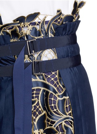 Detail View - Click To Enlarge - SACAI - Metallic embroidery lace poplin pleat midi skirt