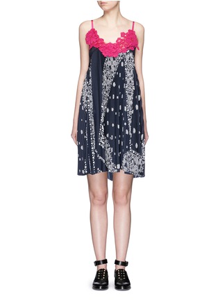 Detail View - Click To Enlarge - SACAI - Bandana embroidery overlay camisole dress