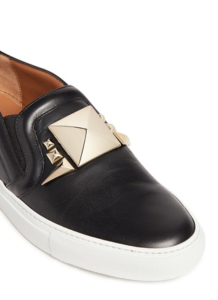 Detail View - Click To Enlarge - GIVENCHY - Giant stud leather skate slip-ons
