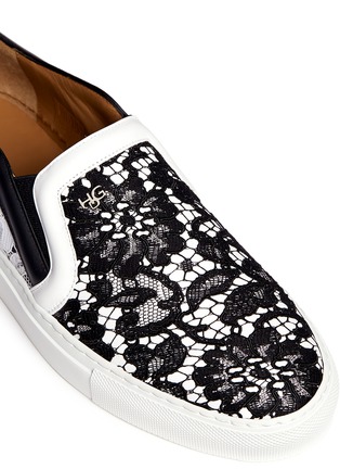 Detail View - Click To Enlarge - GIVENCHY - HDG contrast lace leather skate slip-ons