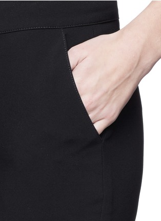 Detail View - Click To Enlarge - ST. JOHN - 'Emma' Marocain crepe cropped pants