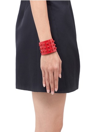 Figure View - Click To Enlarge - VALENTINO GARAVANI - 'Rockstud' wide patent leather bracelet