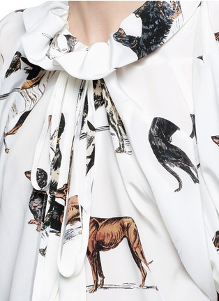 Detail View - Click To Enlarge - STELLA MCCARTNEY - Tie neck puffed sleeve dog print silk shirt