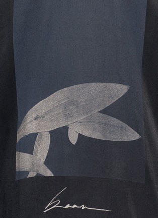 Detail View - Click To Enlarge - SONG FOR THE MUTE - 'Beau' print raw edge hoodie
