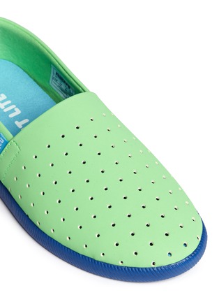 Detail View - Click To Enlarge - NATIVE  - 'Venice' toddler slip-ons