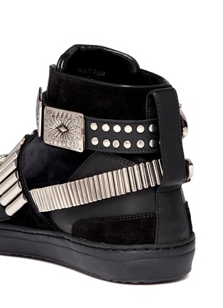 Detail View - Click To Enlarge - TOGA ARCHIVES - Metal hardware suede leather sneakers