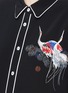 Detail View - Click To Enlarge - COMME MOI - Swan embroidered satin back crepe shirt