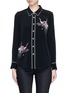 Main View - Click To Enlarge - COMME MOI - Swan embroidered satin back crepe shirt