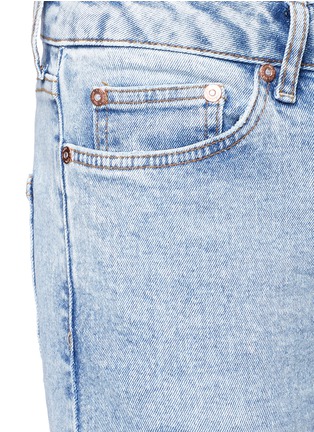 Detail View - Click To Enlarge - TOPMAN - Distressed cropped skinny jeans