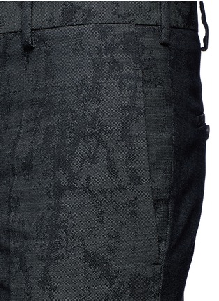 Detail View - Click To Enlarge - NEIL BARRETT - Camouflage jacquard cropped virgin wool pants