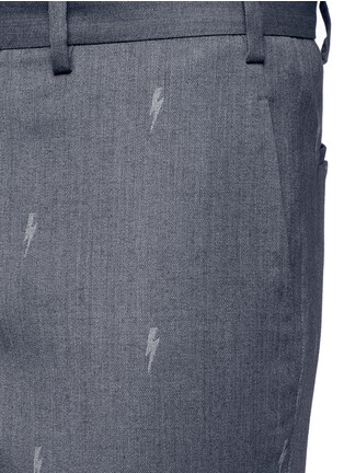 Detail View - Click To Enlarge - NEIL BARRETT - Slim fit thunderbolt jacquard cropped pants
