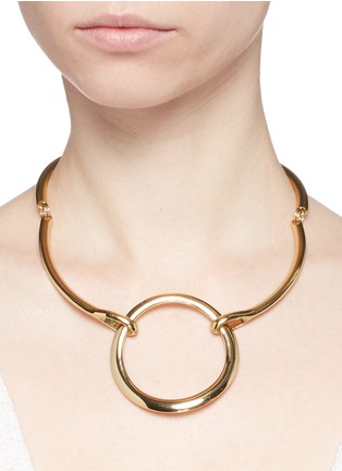 Figure View - Click To Enlarge - KENNETH JAY LANE - Circle pendant torque necklace