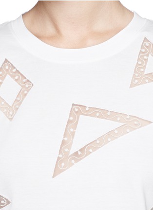 Detail View - Click To Enlarge - CHLOÉ - Geometric lace insert T-shirt