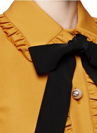Detail View - Click To Enlarge - GUCCI - Ruffle trim silk-wool cady jacket