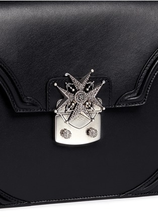 Detail View - Click To Enlarge - ALEXANDER MCQUEEN - Crystal pavé starburst medallion leather satchel