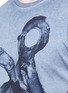 Detail View - Click To Enlarge - DENHAM - 'de ver azul' watercolour scissor print cotton T-shirt