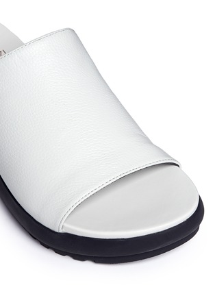 Detail View - Click To Enlarge - ATELJÉ 71 - 'Cajsa' leather platform slide sandals