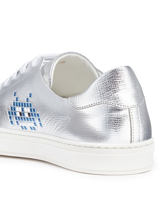 Detail View - Click To Enlarge - ANYA HINDMARCH - 'Space Invaders' embossed metallic leather sneakers