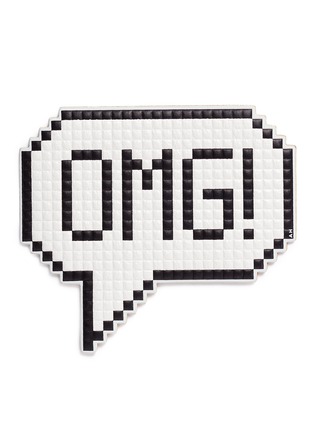 Main View - Click To Enlarge - ANYA HINDMARCH - 'OMG' oversize embossed leather sticker
