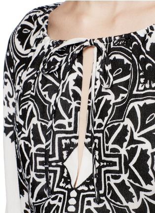 Detail View - Click To Enlarge - ALICE & OLIVIA - 'Naya' tribal print ruched peasant blouse