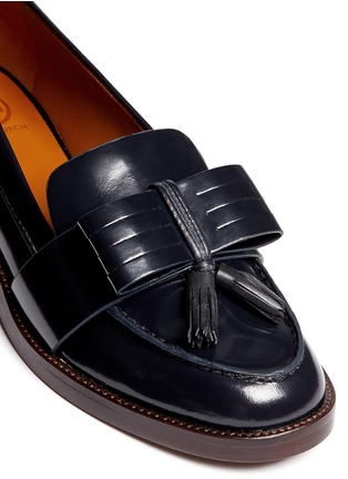 Detail View - Click To Enlarge - TORY BURCH - 'Hyde' tassel bow leather loafers