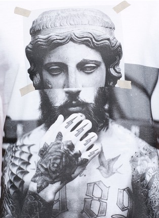 Detail View - Click To Enlarge - NEIL BARRETT - 'Tattoo Sculpture' print T-shirt