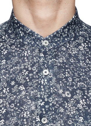Detail View - Click To Enlarge - MAURO GRIFONI - Floral print linen cambric shirt