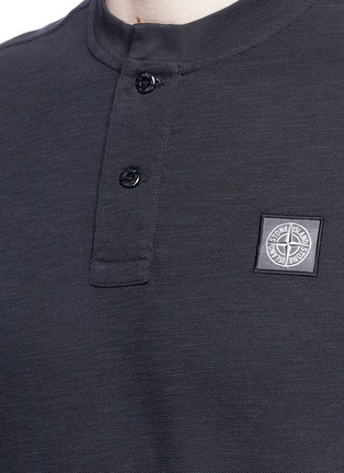 Detail View - Click To Enlarge - STONE ISLAND - Stand collar piqué polo shirt